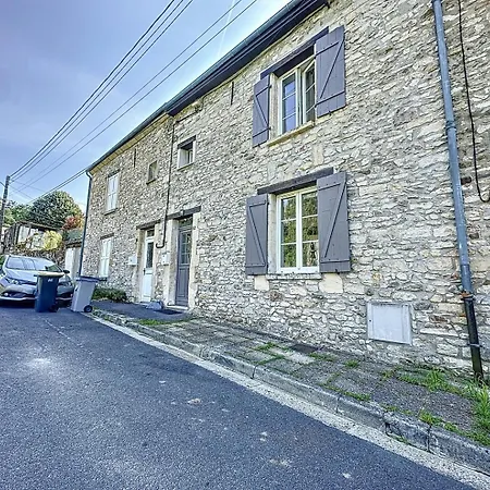 Hébergement de vacances Pleasant Old And Comfortable Little House *