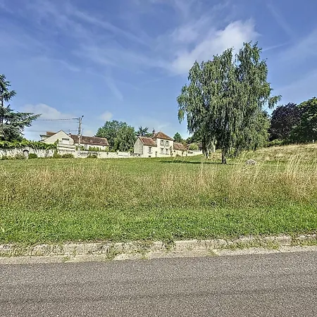 Pleasant Old And Comfortable Little House Hébergement de vacances Apremont (Oise)