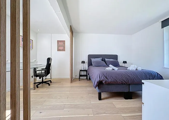 Pleasant Old And Comfortable Little House Hébergement de vacances Apremont (Oise)